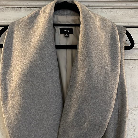 NWOT. FATE - Long Vest - Belted. Gorgeous! NWOT - Picture 3 of 7